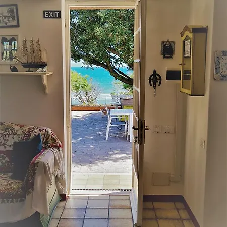 Greg Stupenda Casa Sulla Con Accesso Diretto Al Mare Terracina